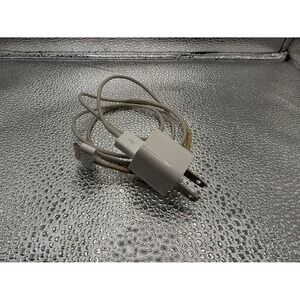 Apple USB Power Adapter 5W White Charger MD810LLA with 30 pin cable